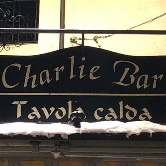 Charlie Bar