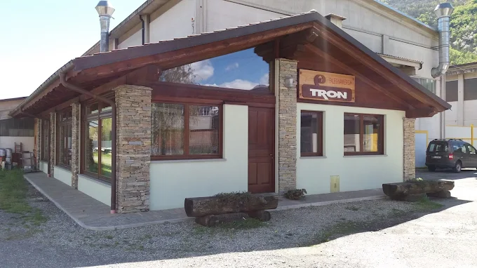  Falegnameria Tron Gino S.a.s.